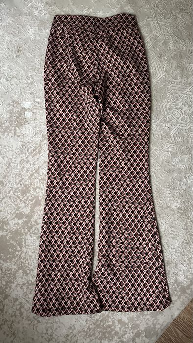 Трикотажні штани кльош Sinsay