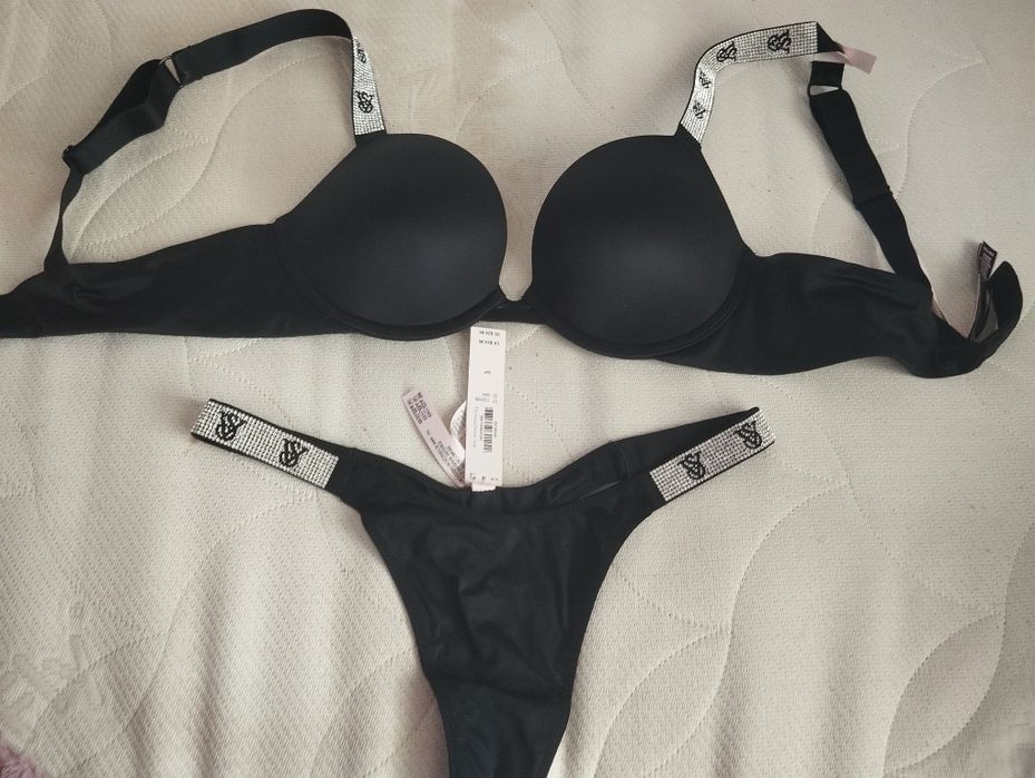 Новий Бюстгальтер Victoria Secret