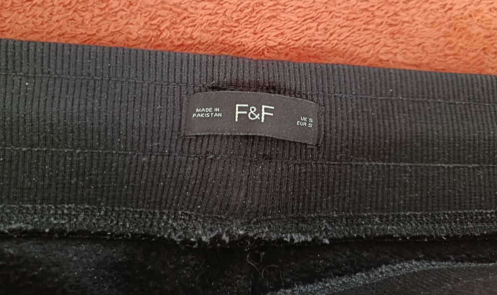 Damskie spodnie dresowe, marki F&F
