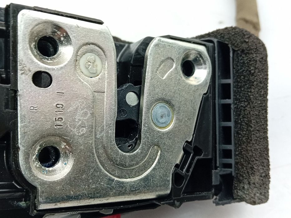 Fechadura / fecho porta trás direito NISSAN Qashqai II (J11)