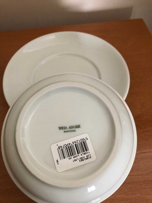 Tigela grande e pires brancos da Vista Alegre Luna