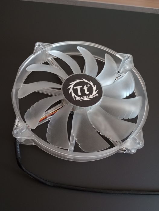 Wentylator komputerowy 200 mm Thermaltake LED