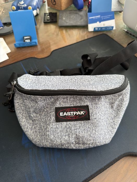 Bolsa da Eastpak nova