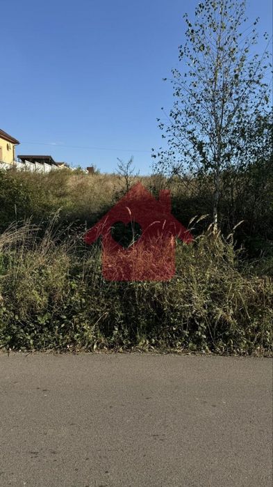 Продаж земельної ділянки в с. Ярок