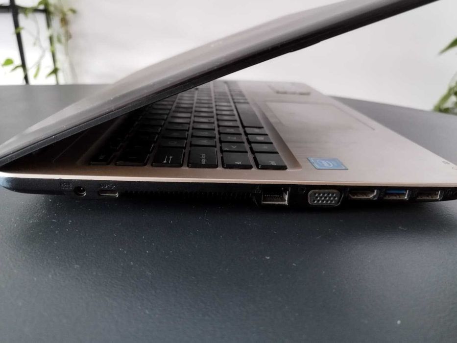 Portátil ASUS - A540SA
