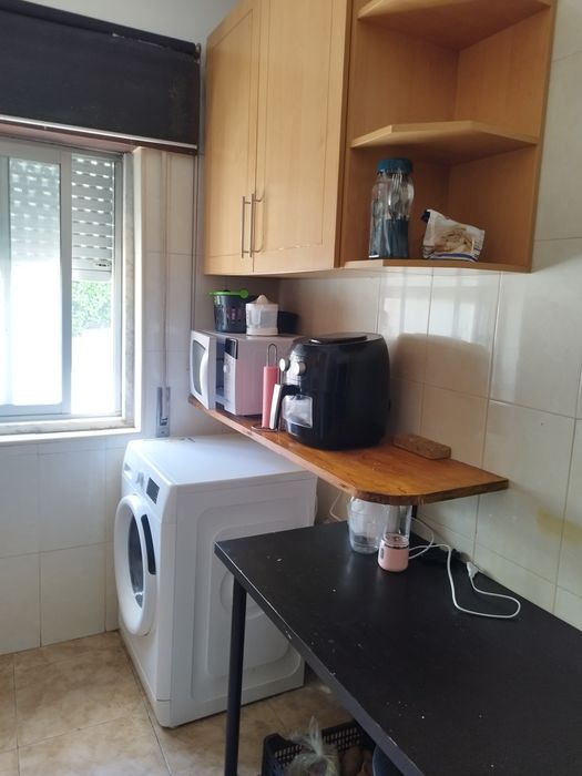 Alugo quarto na Póvoa de santa iria