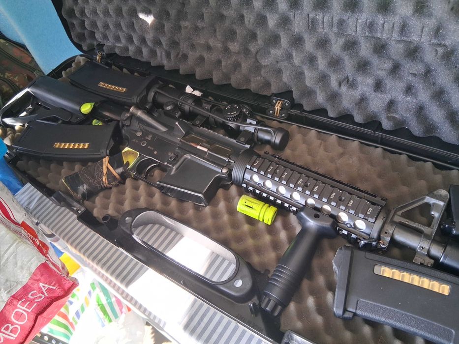 Replica Airsoft M4 PTW