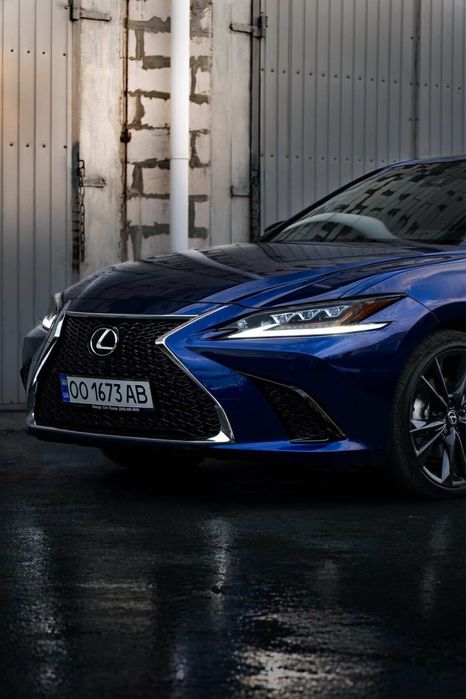 Lexus ES300h F Sport HANDLING