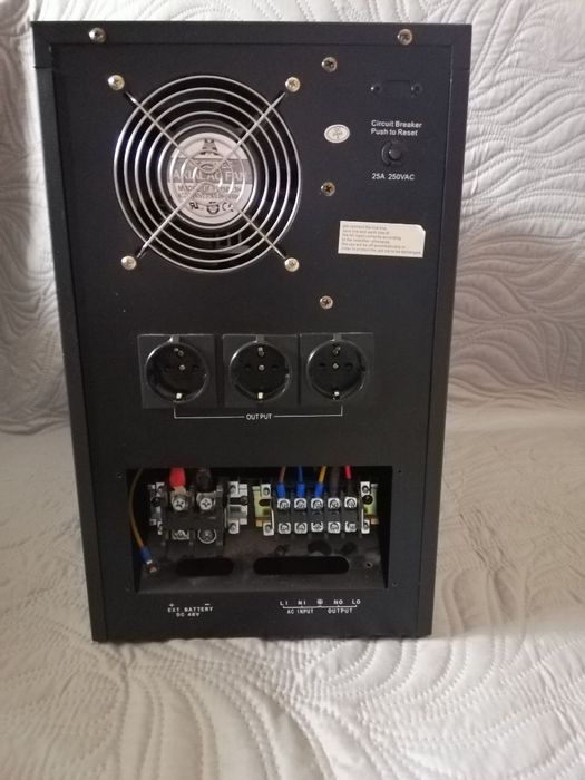 Продам упс для квартиры 3Квт