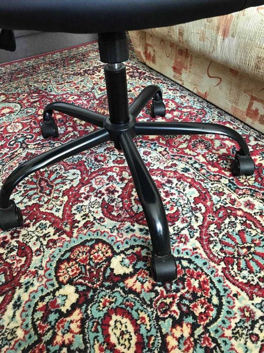 геймерское компьютерное кресло