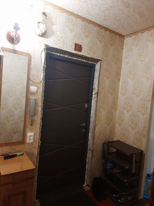 Срочно! Продаётся 2-х комнатная квартира на микрорайоне Солнечный.