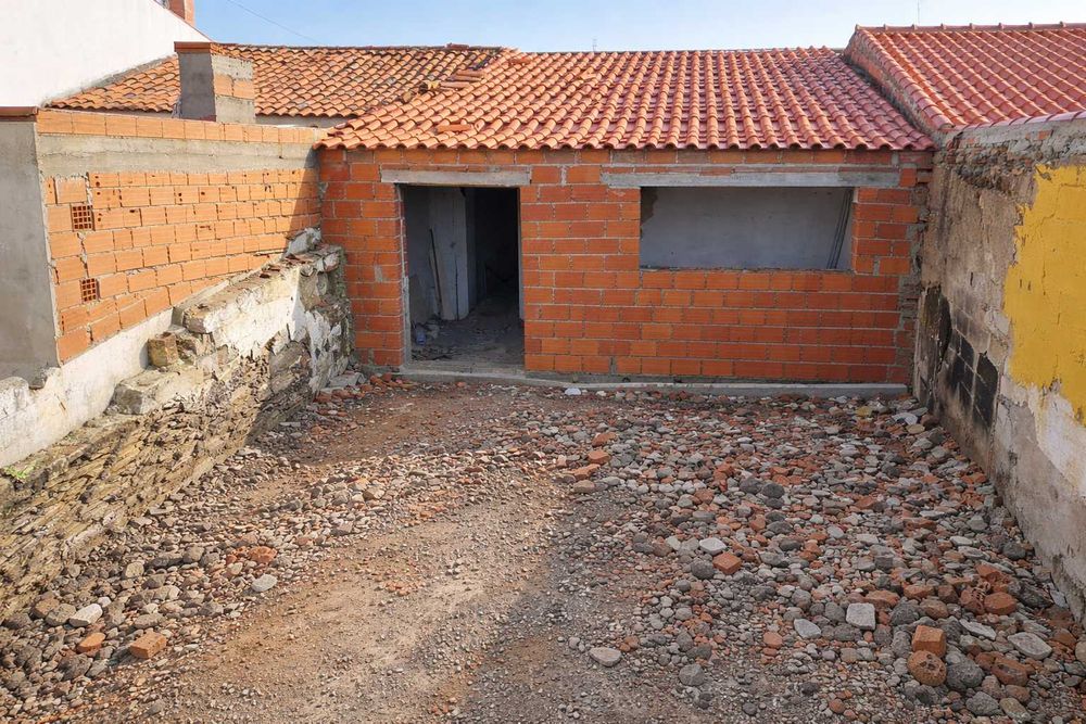 Oportunidade no Alentejo/Amareleja | Moradia 160 m² com Telhado Novo