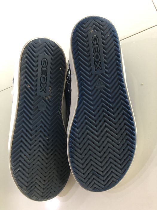 Buty Geox r. 32 unisex. Podeszwa oddychajaca.
