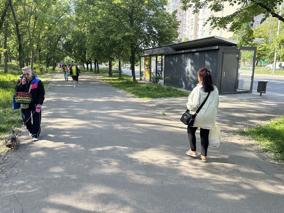 Оренда кіоска / зупинкового комплексу вул. Наталії Ужвій 6