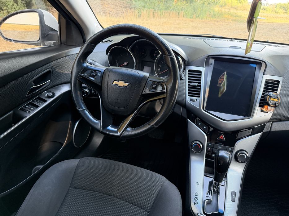 Chevrolet Cruze 2012 2.0 дизель автомат