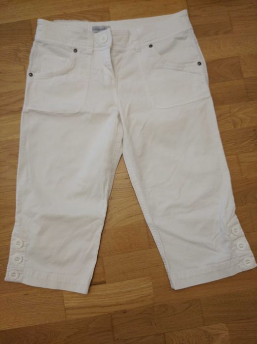 Spodenki damskie Clockhouse 36 białe rybaczki spodnie