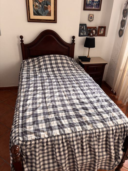 Quarto Singular Completo