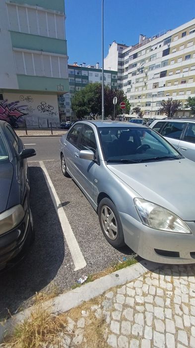 Vende-se Mitsubishi Lancer de 2004