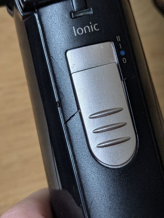 Фен-щітка Babyliss на запчастини