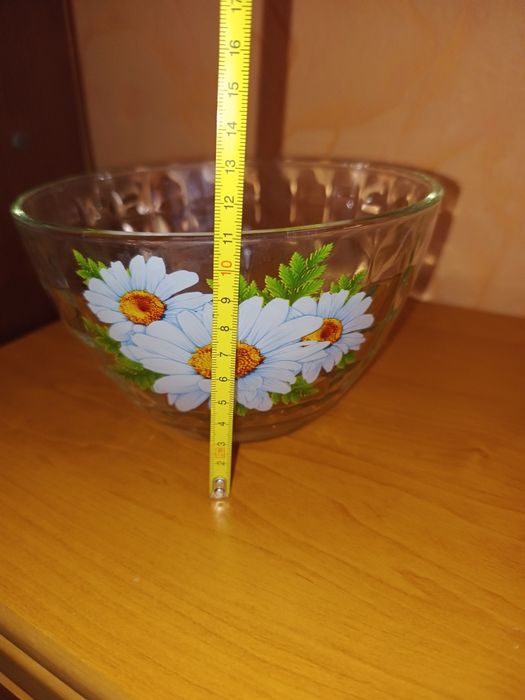 Салатник, тарілка  діаметр 18 см