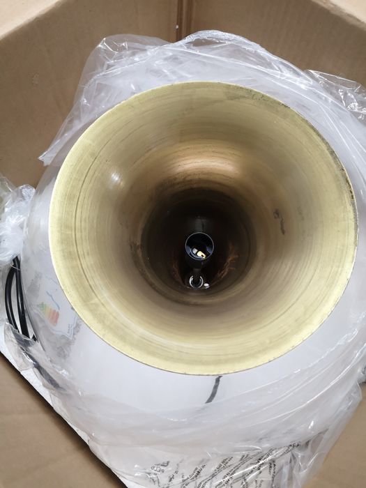 Candeeiro novo de vidro e metal dourado