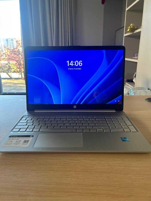 Продам ноутбук HP 15.6" с сенсорным экраном и 1 ТБ памятью