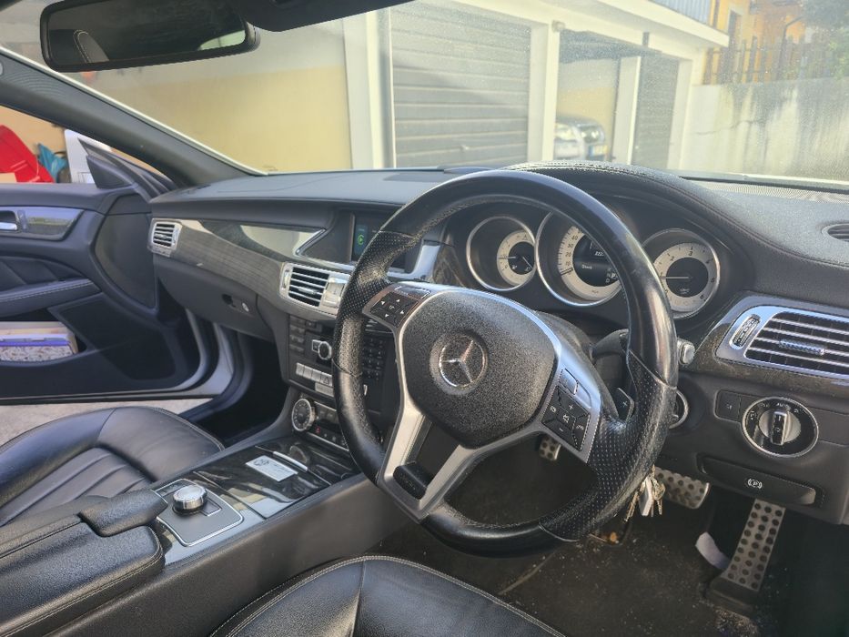 Automovel Ingles Mercedes Shooting Brake C250 CDI AMG