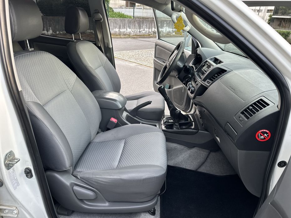 Toyota Hilux 2.5 D-4D 144cv 4X4