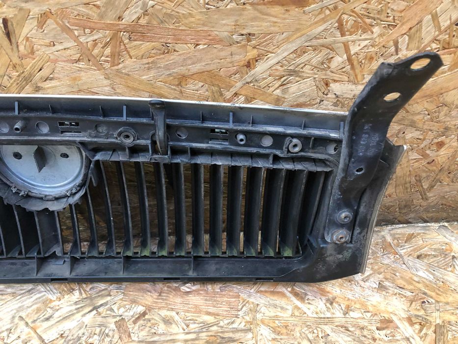 Grilll/atrapa/kratka zderzaka Skoda Fabia 1 lift