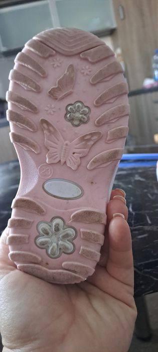 Zimowe buty dla dziewczynki