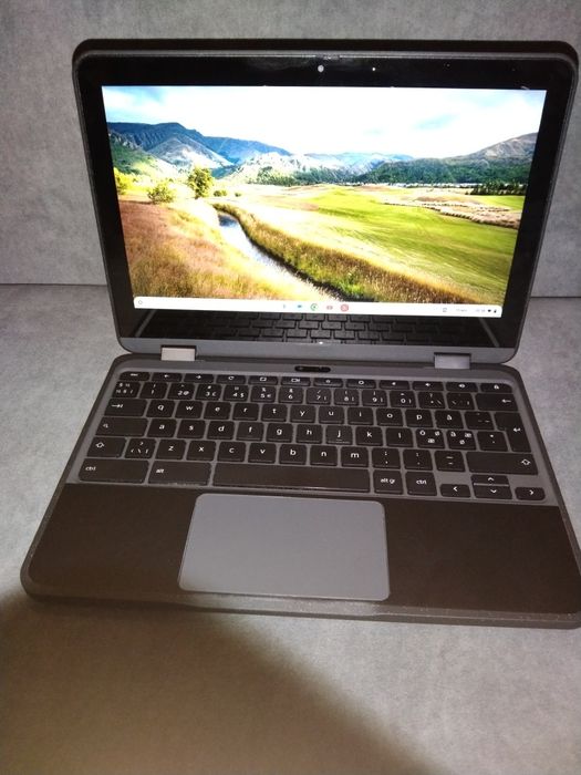 Laptop chromebook
