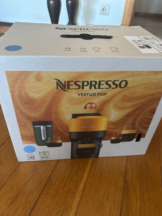 Máquina de café Nespresso Vertuo Pop