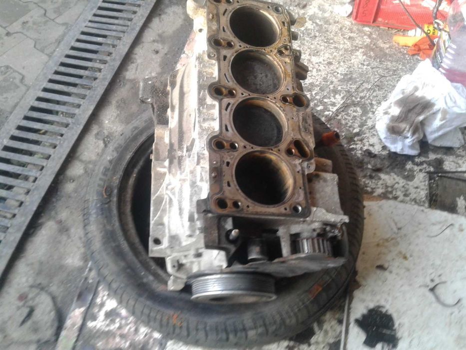AUDI A4 B6 B7 2.0 ALT Dół Silnika VW Passat B5 FL Lift 130KM Blok Wał