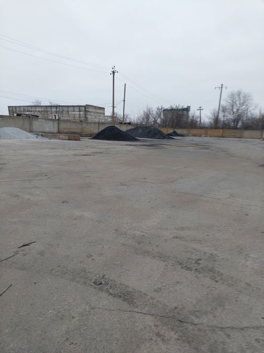 Продам складське приміщення з приватизованою  ділянкою