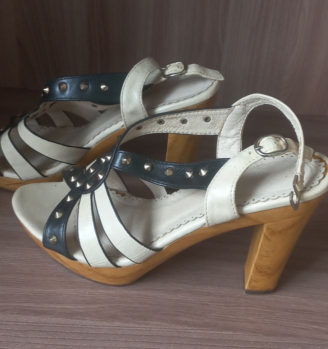 Взуття 39 розмір