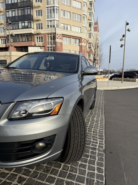 Продам Audi Q5 quattro 2011р без ДТП