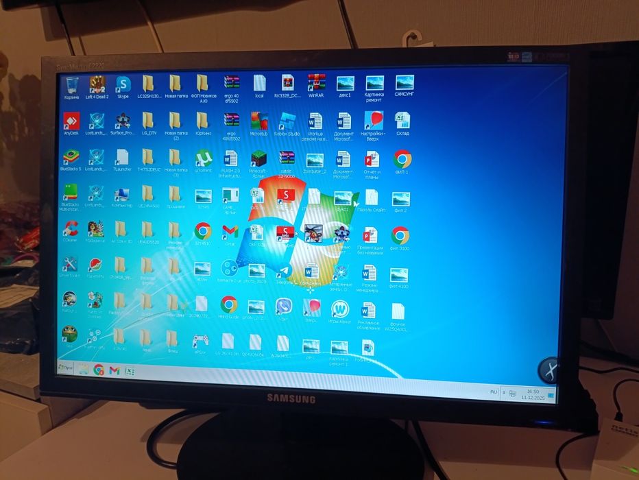 Samsung E2220, лэд 22дюйма