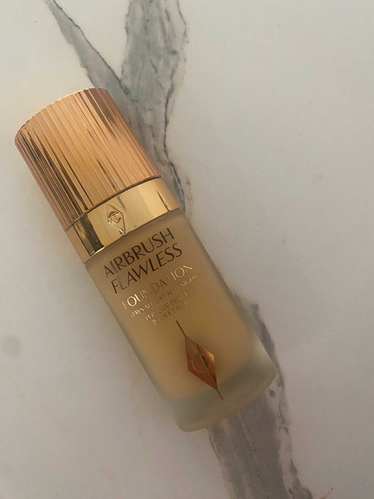 CHARLOTTE TILBURY Airbrush Flawless Foundation 5N Neutral podkład 30ml