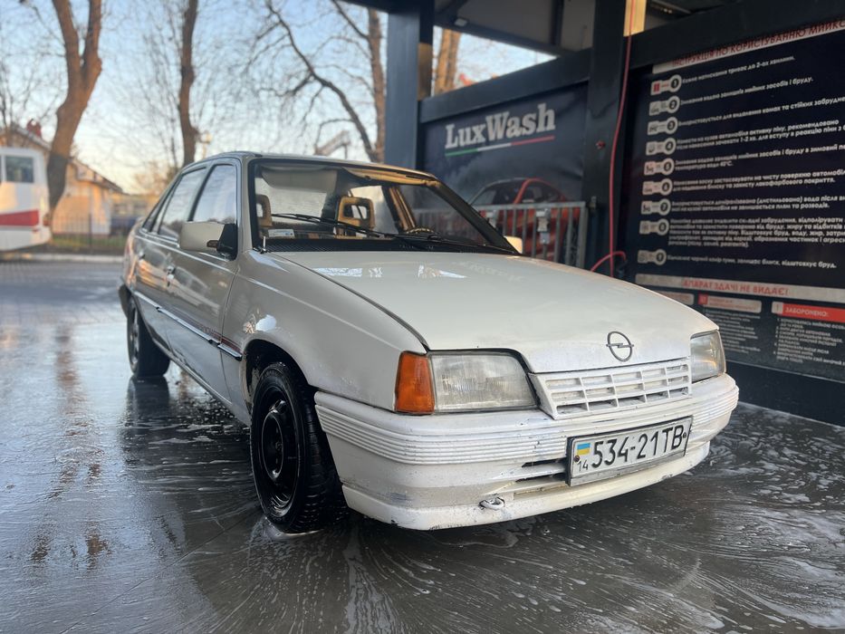 Opel kadet 1,6 Повністю справний