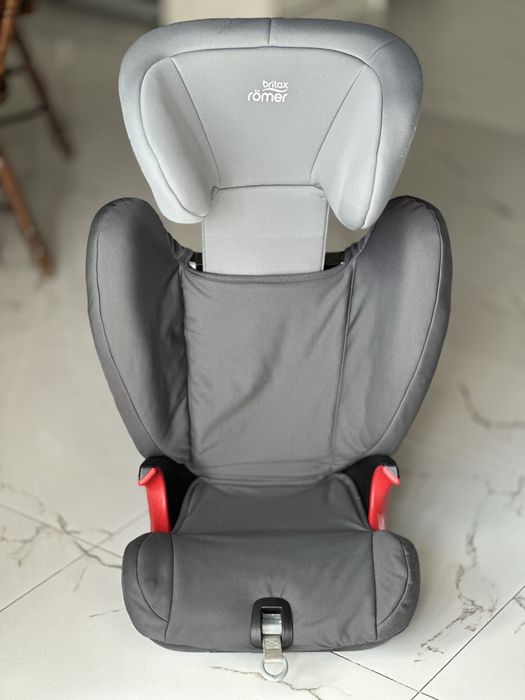 Автокрісло Britax Romer Kidfix SL 4-12 років