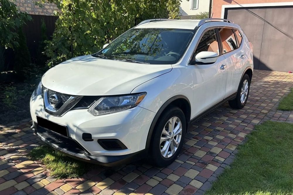 Nissan Rogue 2016  4WD