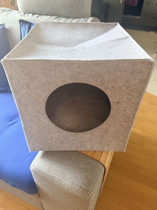 Nowy filcowy domek dla kota