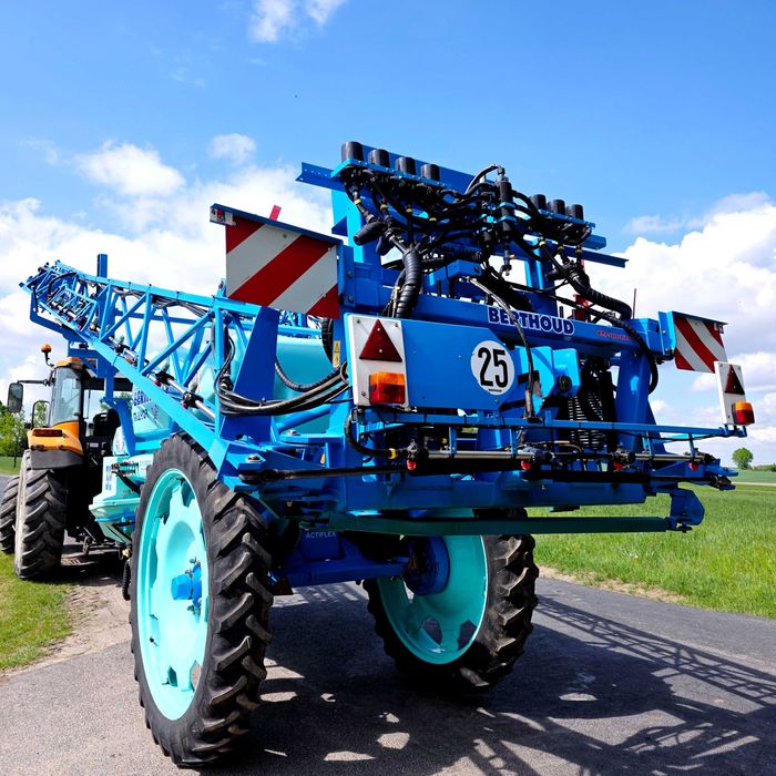 Opryskiwacz Berthoud Mayor 3200l 21m zadbany sprowadzony