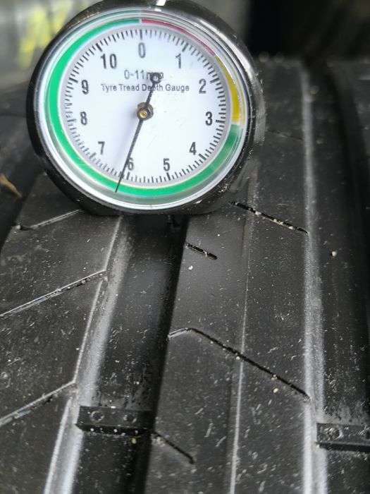 *Opona pojedynka 275/40/22 pirelli p Zero