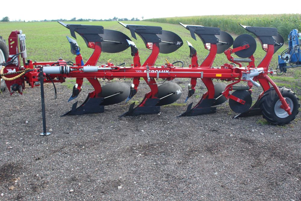 Pług Overum Agrolux 4 skibowy vario obrotowy kuhn kverneland