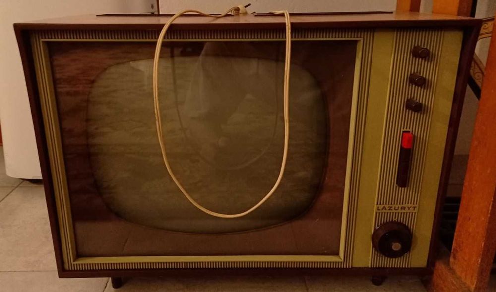 Stary zabytkowy telewizor 2 szt.