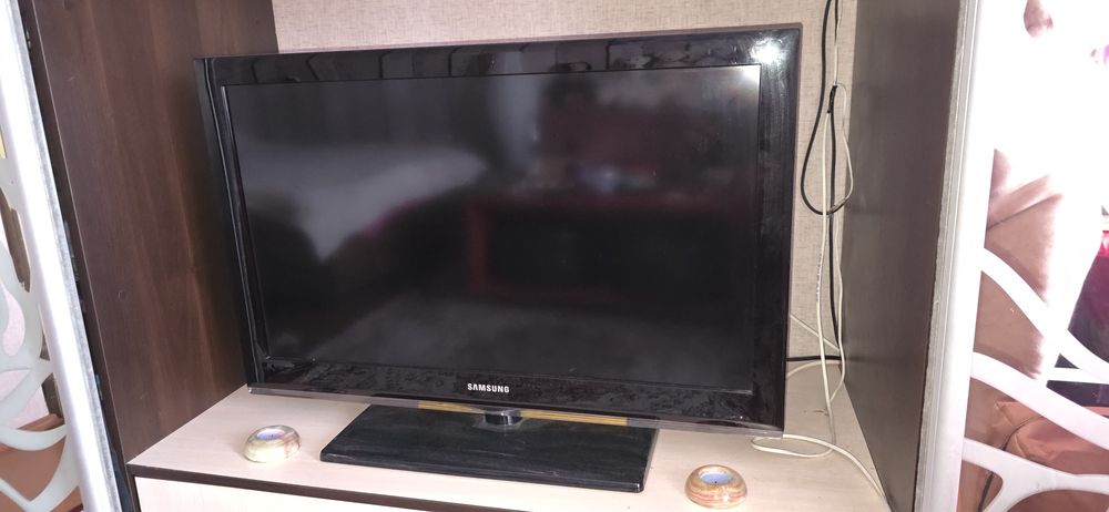 Телевизор Samsung 32 диагональ