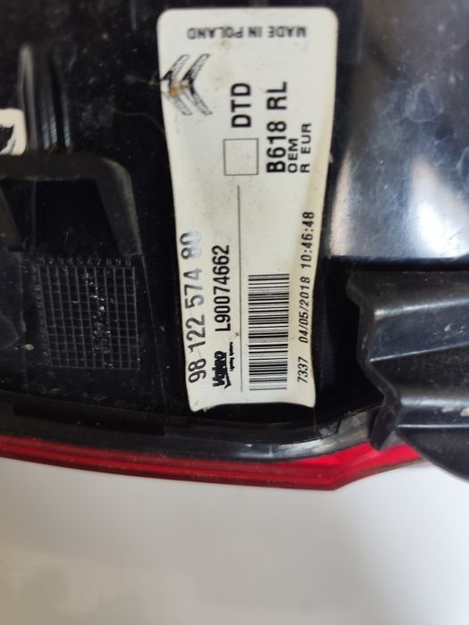 Farol farolim citroen C3 trás direito LED 9812257480/VALEO L90074662