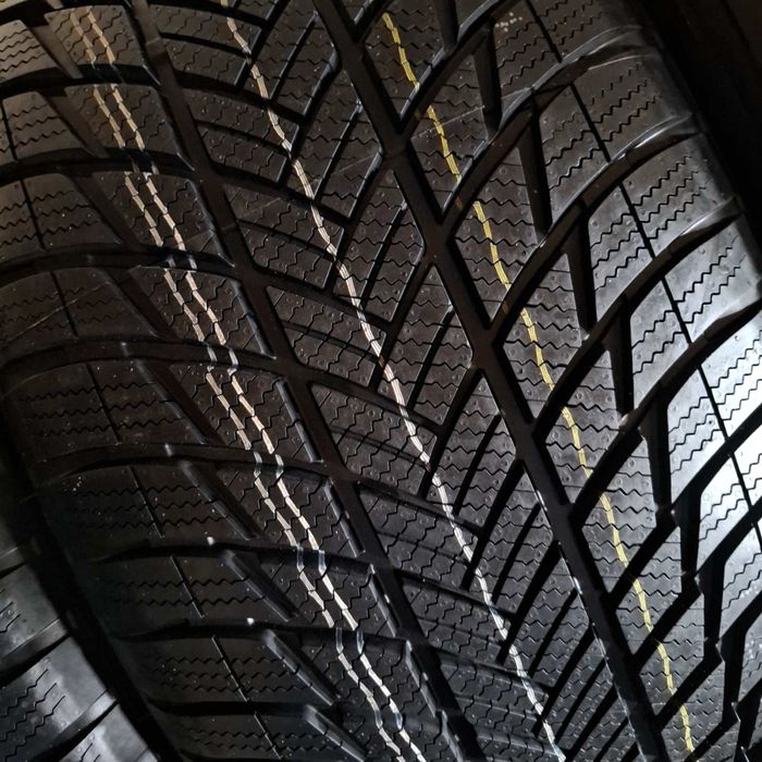 285/45/21 R21 Bridgestone Blizzak LM001 RSC 4шт нові зима