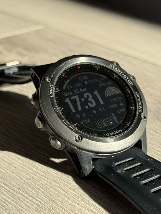 Garmin fenix 3 .